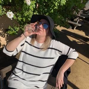 Meet your Posher, Kelsy